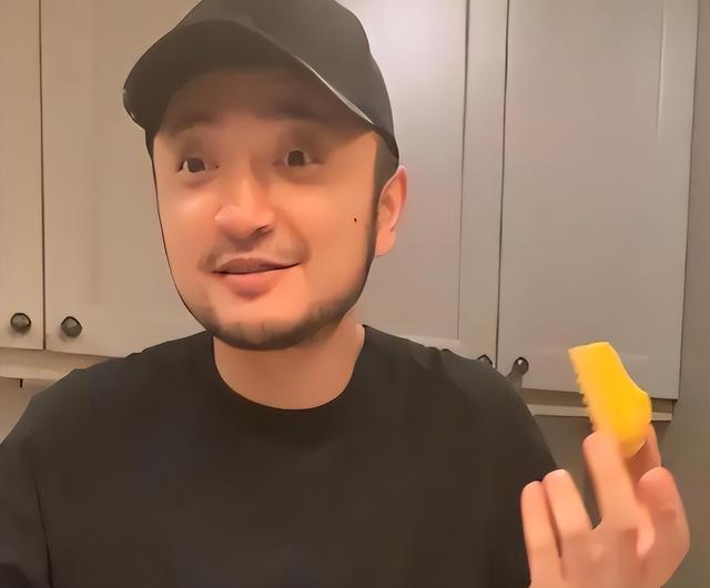 译官父亲难怪42岁尼格买提离婚无儿女冰球